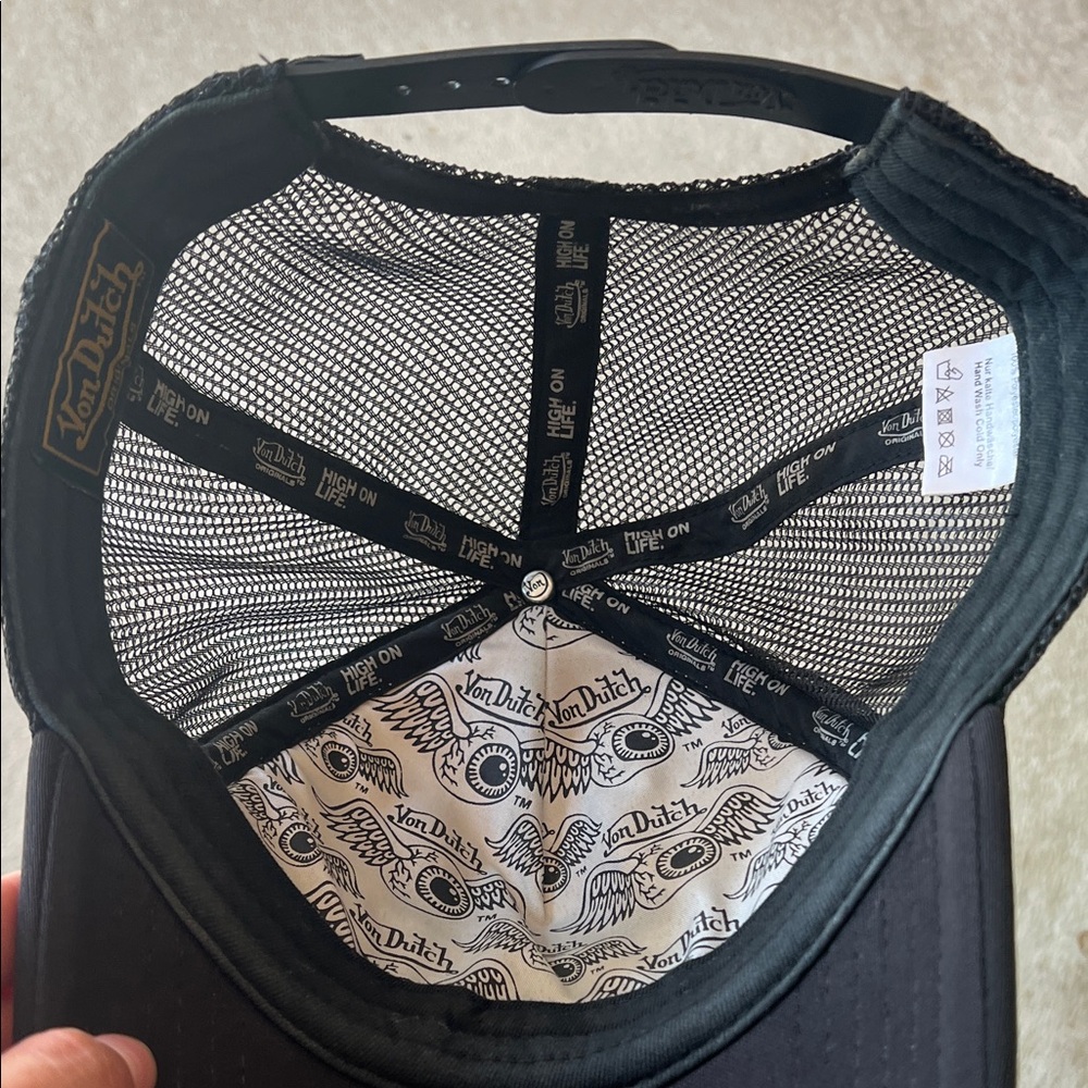 Von Dutch Black and White Logo Cap - Picture 5 of 13